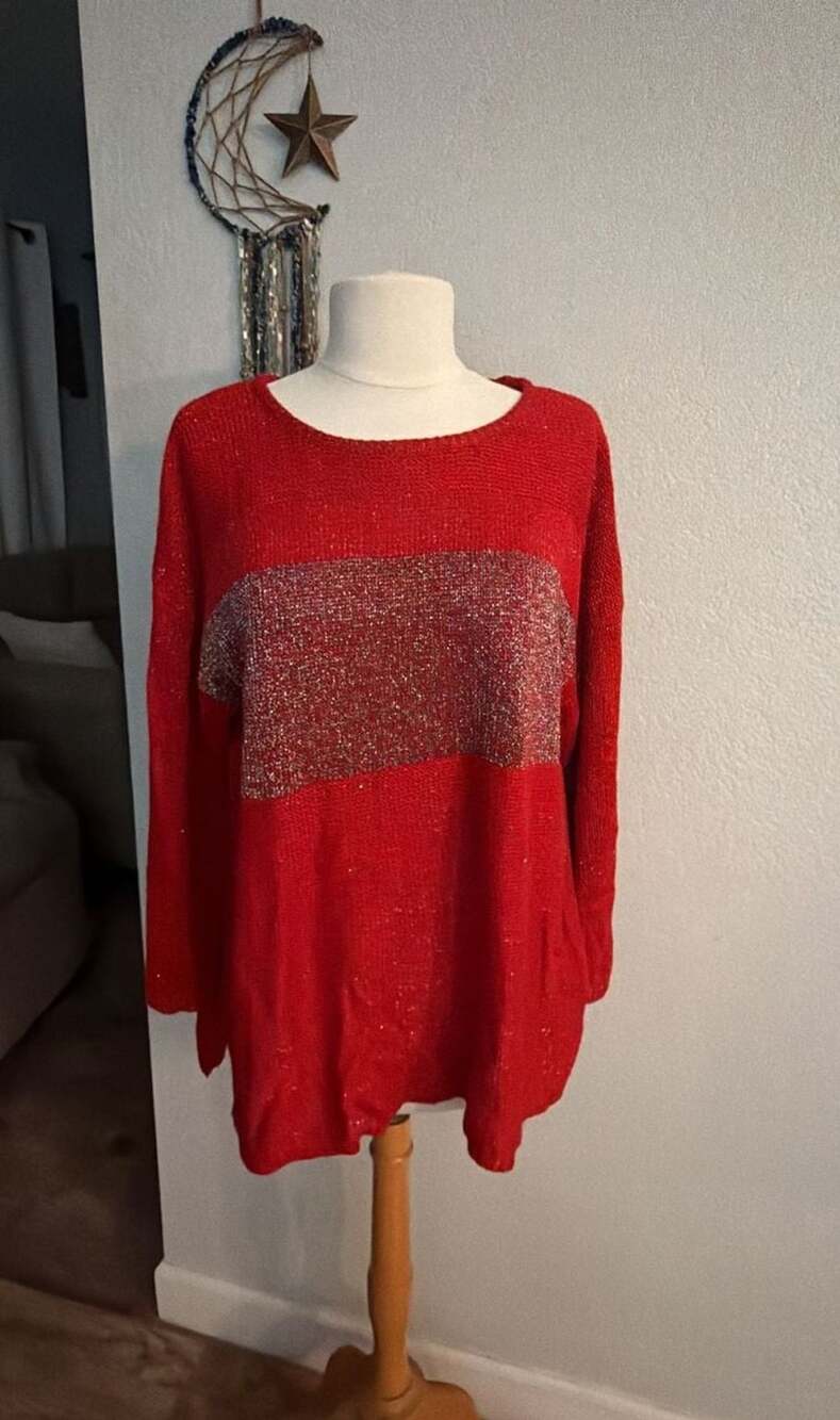 Cable & Gauge Red Metallic Stripe Sweater Size XL